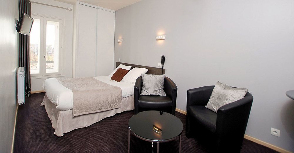 Un Hotel Sur Le Port La Rochelle  Eksteriør billede